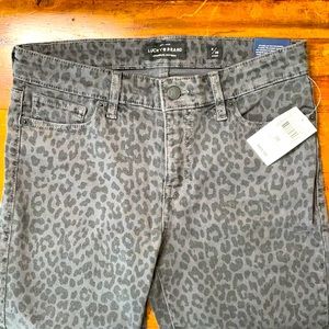 BRAND NEW leopard print Lucky jeans